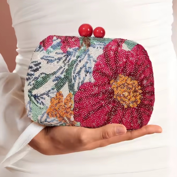 Nwt clutch - Picture 3 of 5